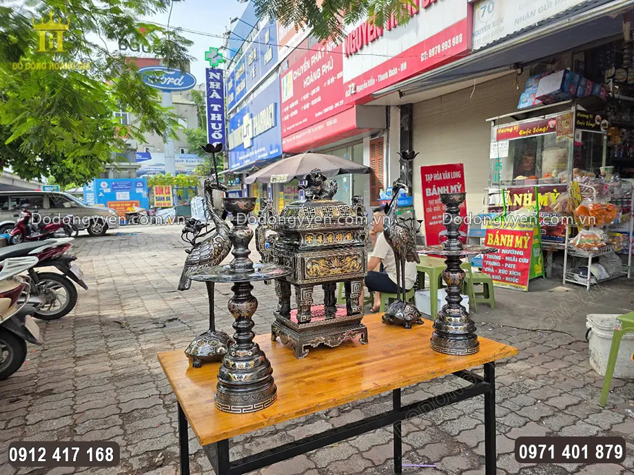 Hình ảnh nhìn nghiêng của bộ ngũ sự